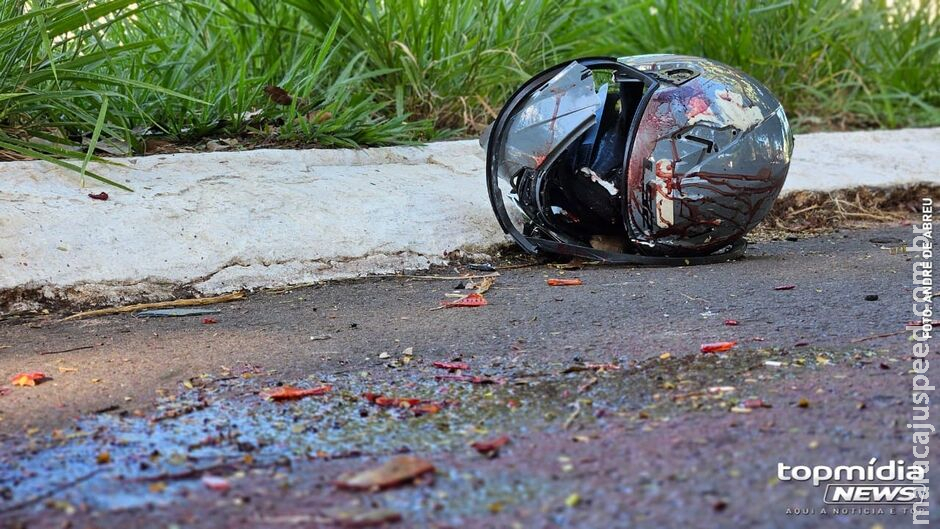 Batida entre motos mata jovem de 21 anos no Universitário Batida entre motos mata jovem de 21 anos no Universitário