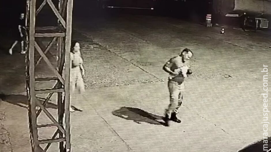 Bebê de 29 dias engasga com leite materno e é salvo por bombeiro em Corumbá Bebê de 29 dias engasga com leite materno e é salvo por bombeiro em Corumbá