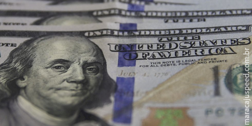 Dólar inicia mês em baixa com chances de negociação entre EUA e China Dólar inicia mês em baixa com chances de negociação entre EUA e China