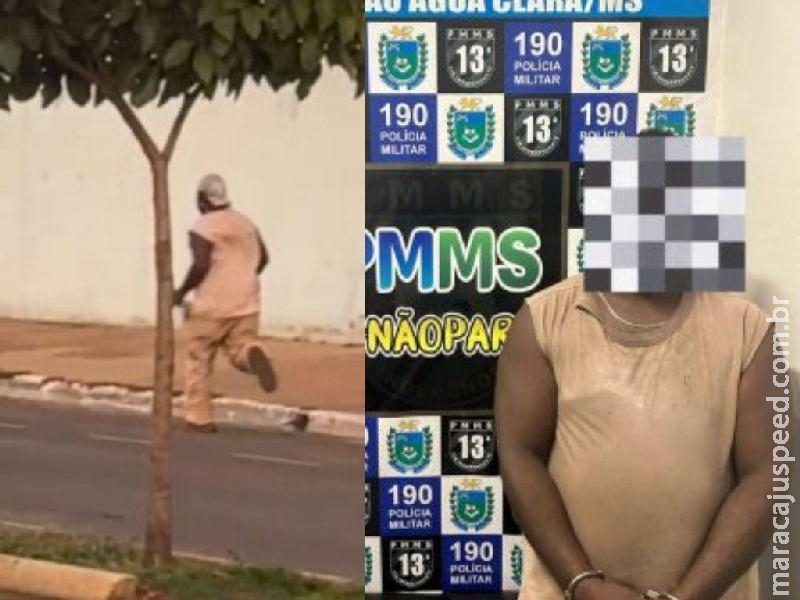 Ex-namorado é preso após invadir banheiro de loja e roubar celular em “ato de amor” Ex-namorado é preso após invadir banheiro de loja e roubar celular em “ato de amor”