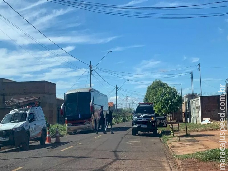 Fábrica de gelo, farmácia e conveniência são flagradas com Fábrica de gelo, farmácia e conveniência são flagradas com