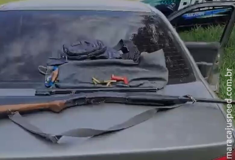 Homem é preso com espingarda e munições durante bloqueio na MS-141 Homem é preso com espingarda e munições durante bloqueio na MS-141