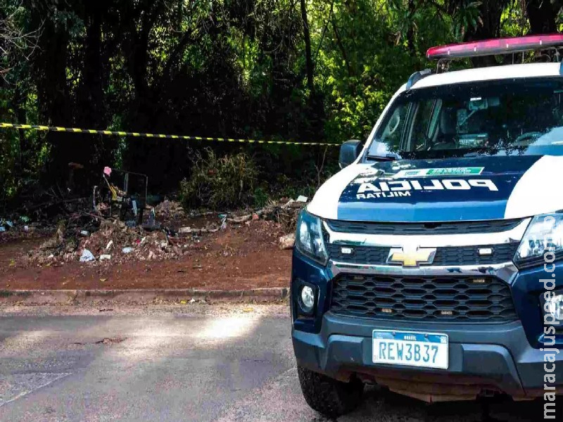 Ladrão é baleado em confronto com a polícia durante fuga com carro roubado em Campo Grande Ladrão é baleado em confronto com a polícia durante fuga com carro roubado em Campo Grande