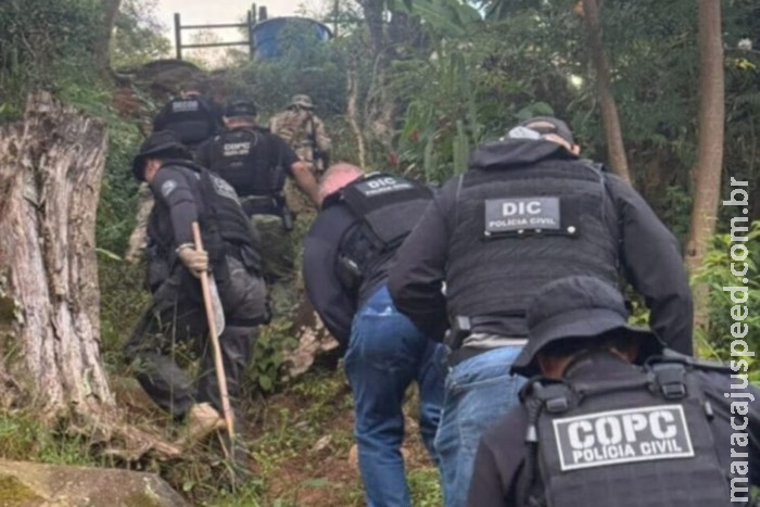 Pernas invertidas indicam tortura em cadáver encontrado em cemitério Pernas invertidas indicam tortura em cadáver encontrado em cemitério