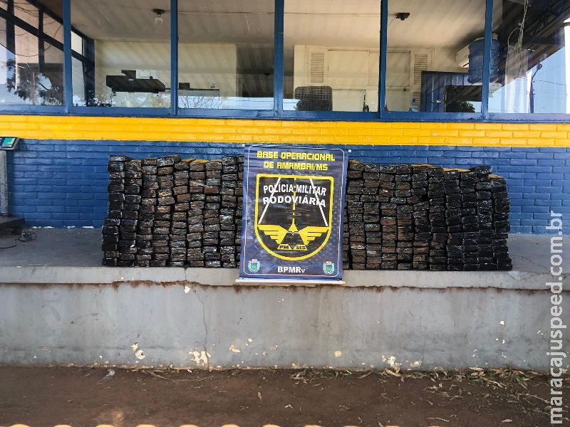 Polícia Militar Rodoviária prendeu homem que transportava droga em um veículo em Amambai . Polícia Militar Rodoviária prendeu homem que transportava droga em um veículo em Amambai .