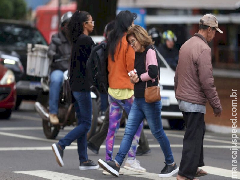 Semana terá virada no tempo, com frio de 0°C, geada e tempestades em MS Semana terá virada no tempo, com frio de 0°C, geada e tempestades em MS