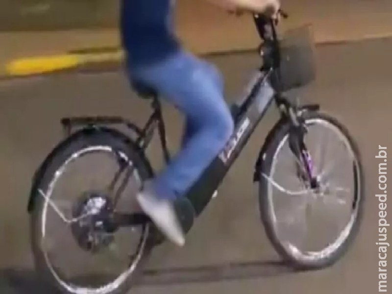 Adolescente tem bicicleta elétrica de R$ 5,3 mil furtada em frente a igreja Adolescente tem bicicleta elétrica de R$ 5,3 mil furtada em frente a igreja