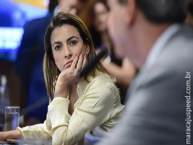Além de 16 indiciados, lista de Soraya à PGR inclui autoridades protegidas por foro Além de 16 indiciados, lista de Soraya à PGR inclui autoridades protegidas por foro