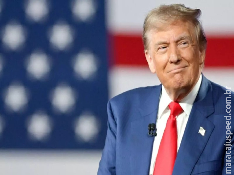 Após briga pública, Trump considera vender ou doar Tesla comprado em apoio a Musk Após briga pública, Trump considera vender ou doar Tesla comprado em apoio a Musk