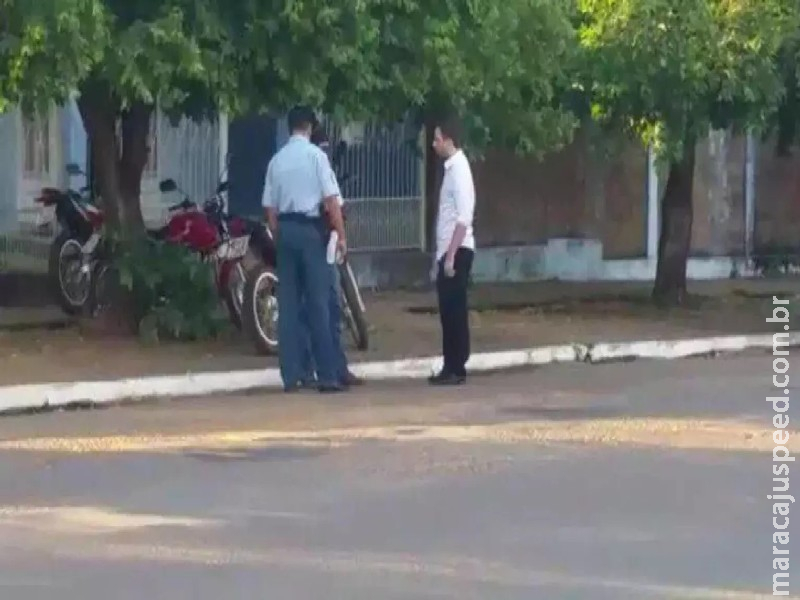 Diretora acusada de coagir alunos para votar no marido é demitida quase 10 anos depois Diretora acusada de coagir alunos para votar no marido é demitida quase 10 anos depois