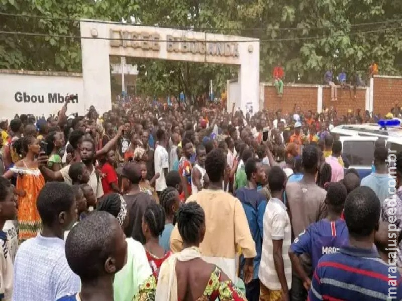 Explosão de transformador deixa 29 mortos e mais de 250 feridos na República Centro-africana Explosão de transformador deixa 29 mortos e mais de 250 feridos na República Centro-africana