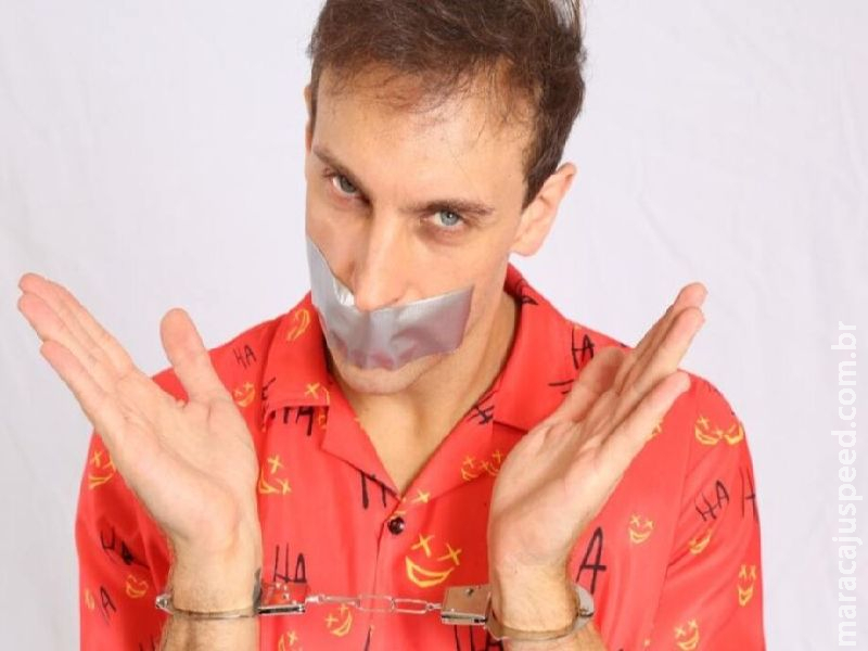 Léo Lins é condenado a mais de 8 anos de prisão por piadas com discursos de ódio Léo Lins é condenado a mais de 8 anos de prisão por piadas com discursos de ódio