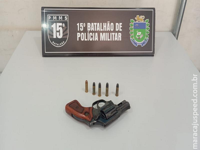 Maracaju: Homem é preso com revólver calibre .38 em depósito de bebidas no Jardim Guanabara Maracaju: Homem é preso com revólver calibre .38 em depósito de bebidas no Jardim Guanabara
