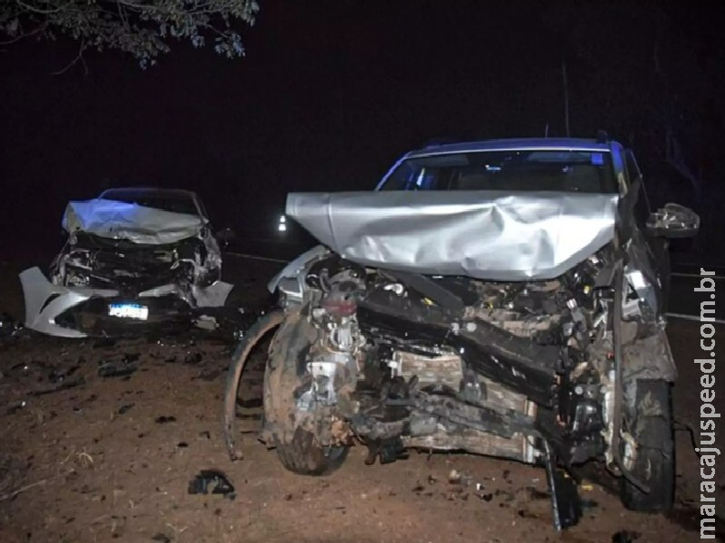 Morre motorista envolvida em colisão frontal durante ultrapassagem