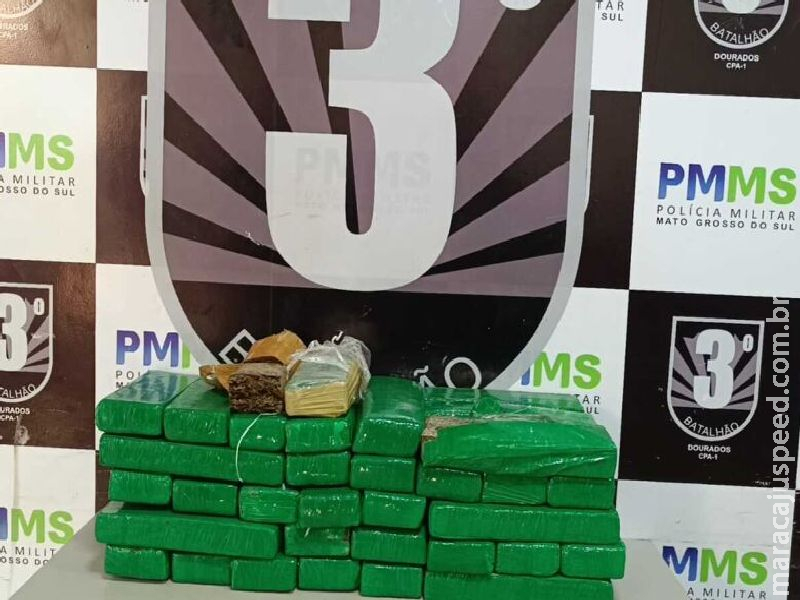Polícia encontra fardos de maconha abandonados em terreno baldio no Parque I Polícia encontra fardos de maconha abandonados em terreno baldio no Parque I