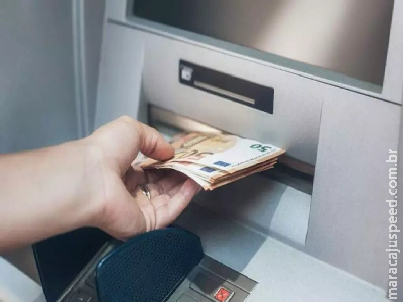 Salário dos servidores estaduais estará disponível para saque na próxima quinta-feira Salário dos servidores estaduais estará disponível para saque na próxima quinta-feira