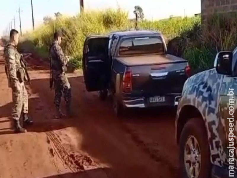 Troca de tiros com traficantes termina com quase 1,5 toneladas de maconha apreendida Troca de tiros com traficantes termina com quase 1,5 toneladas de maconha apreendida