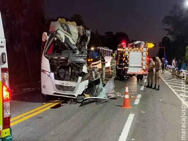 Acidente na BR-153 deixa cinco mortos
