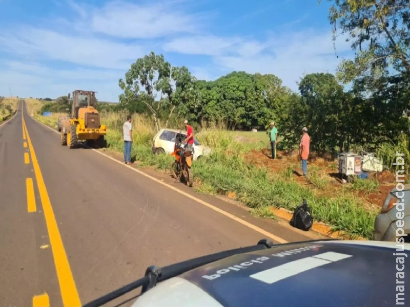 Carro capota e motorista sai ileso após acidente em rodovia em Paraíso das Águas