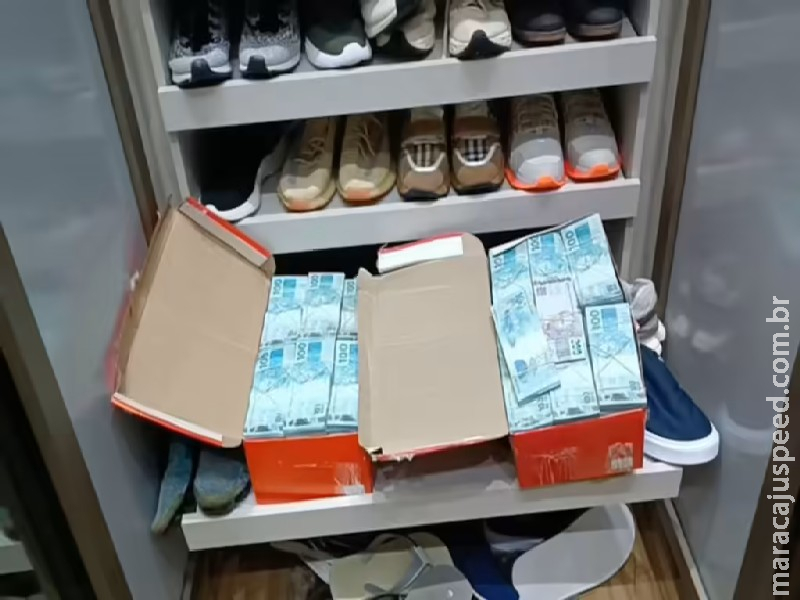 Como a PF encontrou R$ 1,3 milhão escondido em caixas de sapatos em mansão do tráfico de drogas Como a PF encontrou R$ 1,3 milhão escondido em caixas de sapatos em mansão do tráfico de drogas