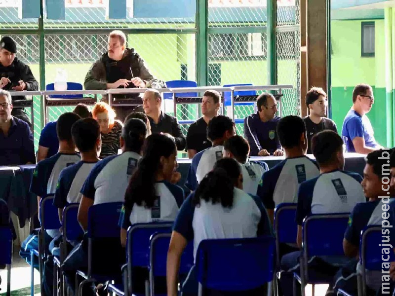 Em palestra, alunos aprendem sobre riscos de vape, narguile e outras drogas em MS Em palestra, alunos aprendem sobre riscos de vape, narguile e outras drogas em MS