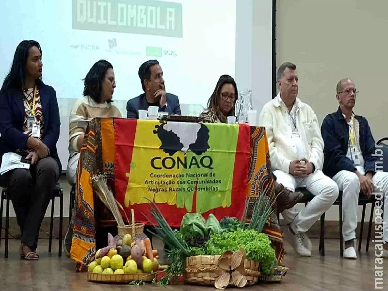 Em reunião com quilombolas, Vander anuncia construção de 300 casas no Tia Eva Em reunião com quilombolas, Vander anuncia construção de 300 casas no Tia Eva