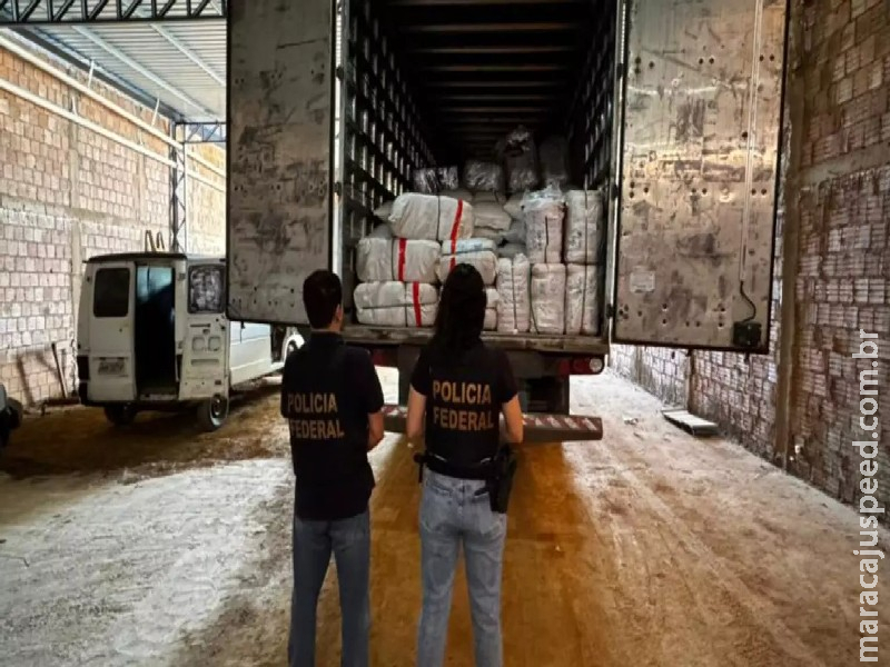Galpão utilizado para ‘esfriar’ mercadorias estrangeiras é descoberto pela Polícia Federal na Capital Galpão utilizado para ‘esfriar’ mercadorias estrangeiras é descoberto pela Polícia Federal na Capital