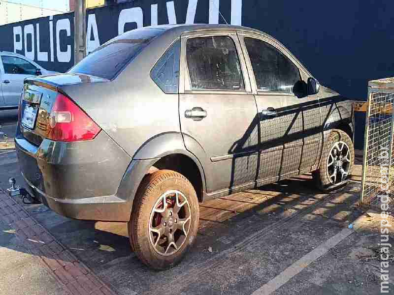 Idosa de Dourados que ‘guardava’ carro de amigo lotado de maconha em casa é presa Idosa de Dourados que ‘guardava’ carro de amigo lotado de maconha em casa é presa