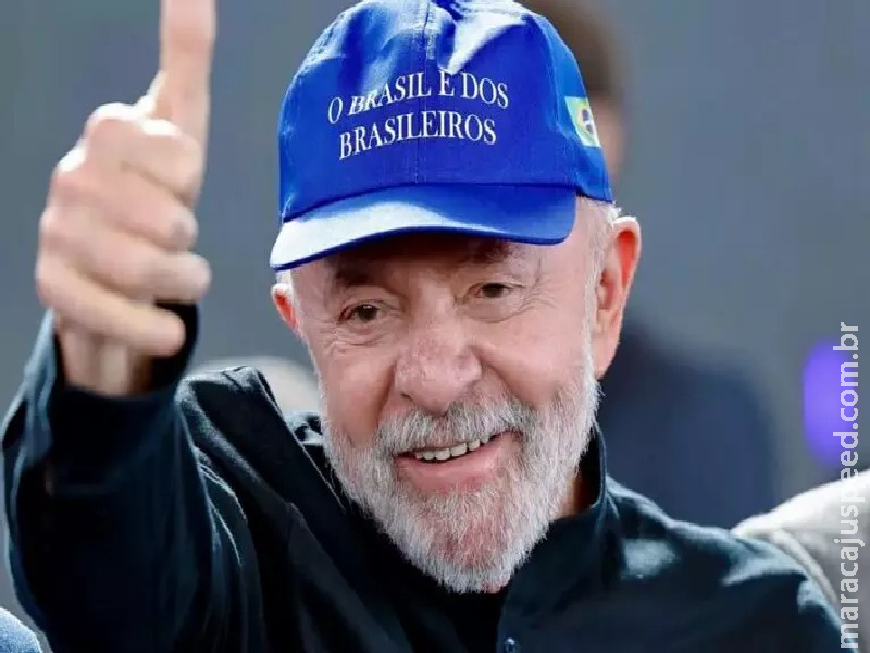 Lula posta foto com boné ‘O Brasil é dos brasileiros’ após anúncio de ‘tarifaço’ de Trump