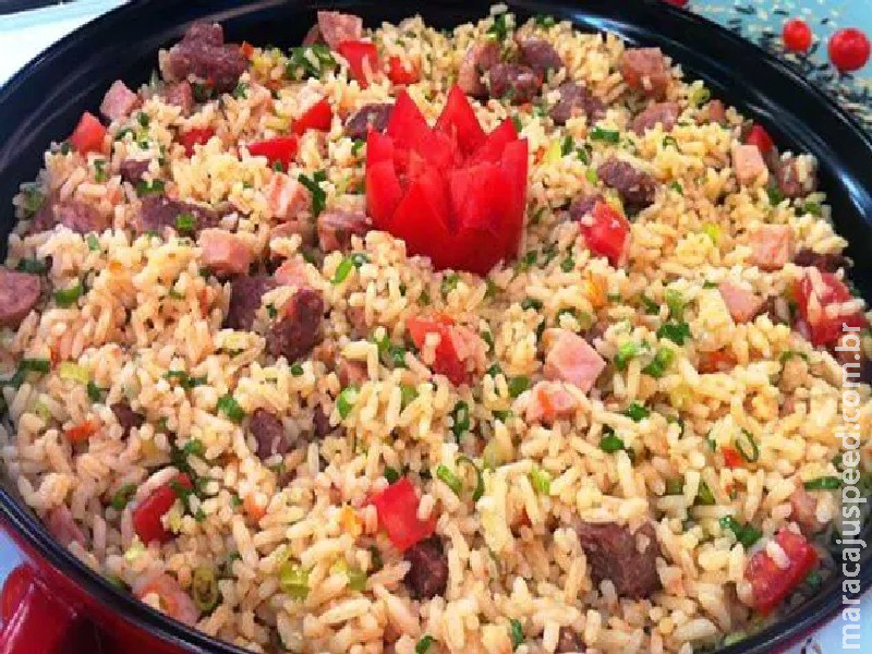 Mulher é presa suspeita de envenenar comida do marido com chumbinho em MS Mulher é presa suspeita de envenenar comida do marido com chumbinho em MS