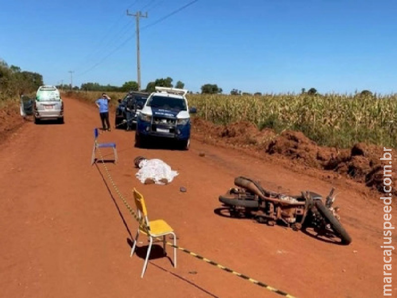 Professor morre em acidente de moto em estrada que dá acesso ao Assentamento Jiboia, em Sidrolândia Professor morre em acidente de moto em estrada que dá acesso ao Assentamento Jiboia, em Sidrolândia