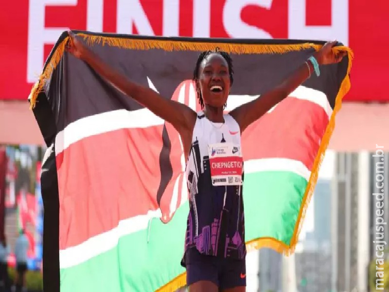 Recordista mundial da maratona é flagrada em exame antidoping Recordista mundial da maratona é flagrada em exame antidoping