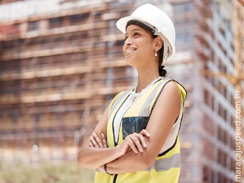 Sindicato oferece 75 vagas para mulheres em curso de construção civil Sindicato oferece 75 vagas para mulheres em curso de construção civil