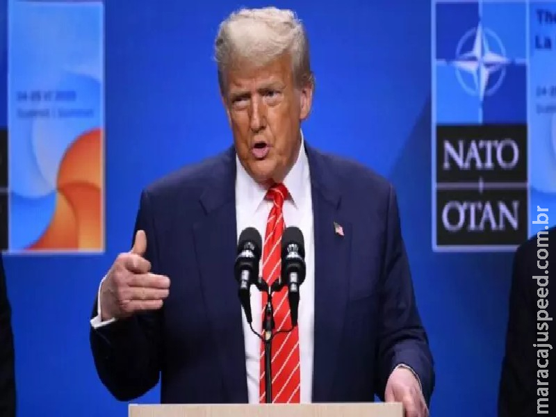 Trump retoma a ‘taxa das blusinhas’ e tira isenção de importações de baixo valor Trump retoma a ‘taxa das blusinhas’ e tira isenção de importações de baixo valor