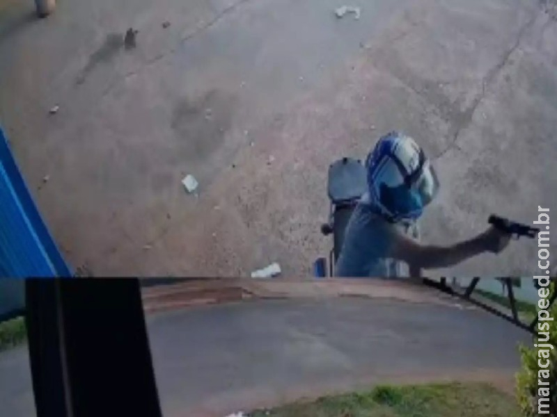 VÍDEO: Rapaz é perseguido por atirador em motocicleta no Aero Rancho em Campo Grande VÍDEO: Rapaz é perseguido por atirador em motocicleta no Aero Rancho em Campo Grande