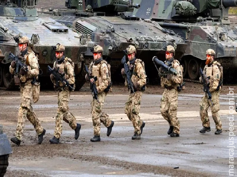 Alemanha lança iniciativa para recrutar militares sem retomar serviço obrigatório Alemanha lança iniciativa para recrutar militares sem retomar serviço obrigatório