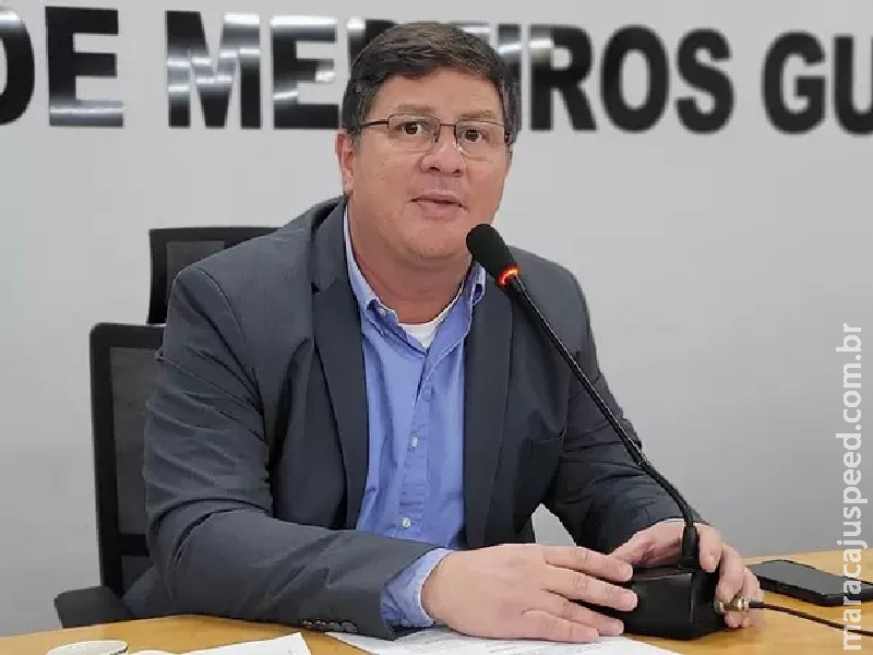 Após veto, vereadores reconhecem ‘erro’ e abrem mão de reajuste de salário em Corumbá Após veto, vereadores reconhecem ‘erro’ e abrem mão de reajuste de salário em Corumbá