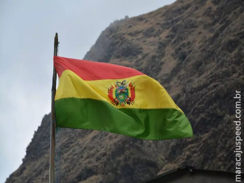 Bolívia confirma guinada à direita com candidato surpresa no 2º turno