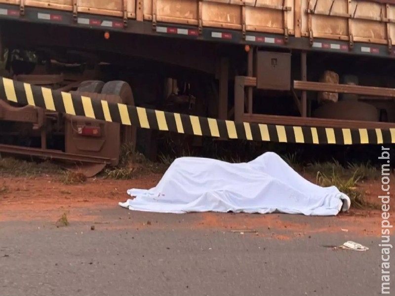 Carreta bate em carro parado na MS-134 e motorista morre em rodovia de MS Carreta bate em carro parado na MS-134 e motorista morre em rodovia de MS