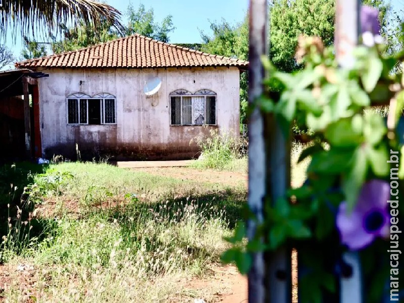 ‘Casas-fazenda’ e muitos idosos são o espelho da vida tranquila no Bairro Coophasul, em Campo Grande