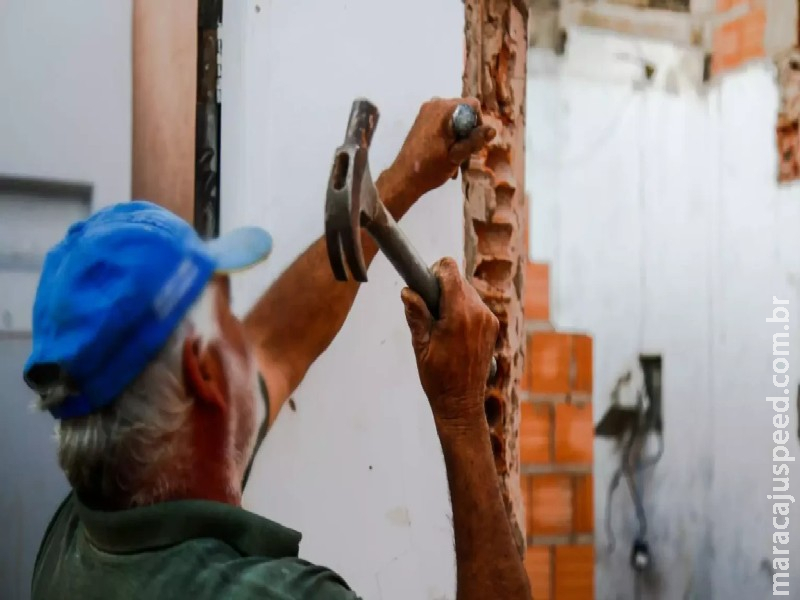 Com 175 reclamações no Procon, informalidade e falta de qualificação alimentam ‘crise’ no setor de serviços