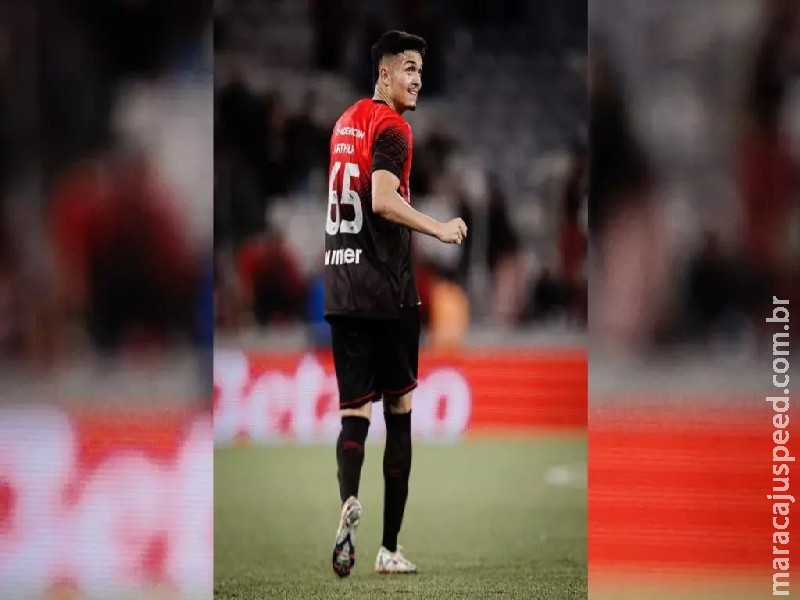De MS, Arthur Dias faz estreia como titular no profissional do Athletico-PR De MS, Arthur Dias faz estreia como titular no profissional do Athletico-PR