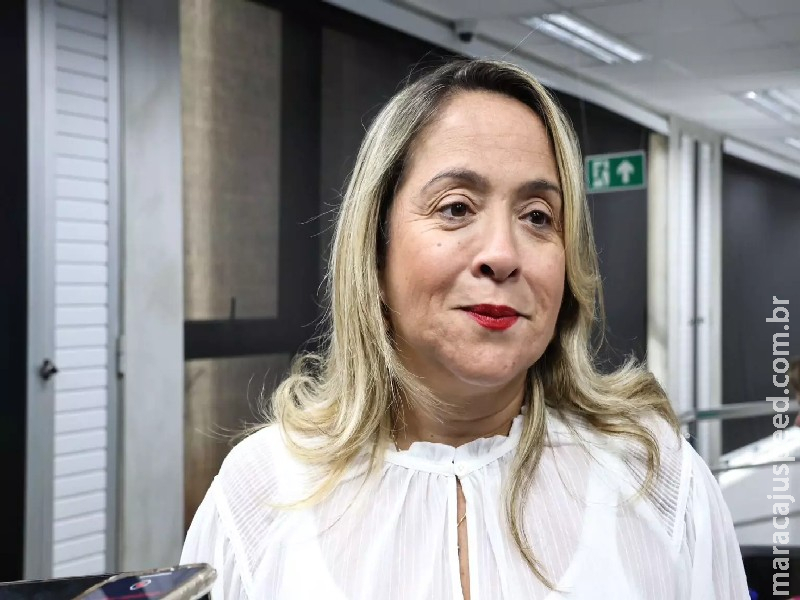 ‘Falta de respeito’, diz Lia sobre reunião de Marconi só com federais do PSDB ‘Falta de respeito’, diz Lia sobre reunião de Marconi só com federais do PSDB