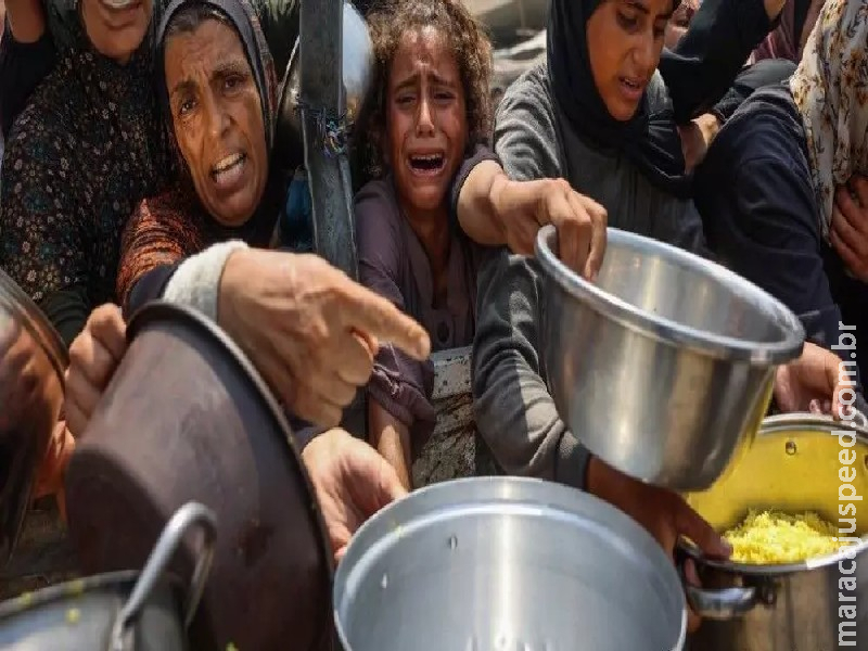 Israel faz novos ataques em Gaza e mata 25 pessoas, enquanto anúncio de fome aumenta pressão