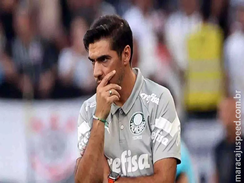 Leila defende Abel no Palmeiras e avisa: ‘Alguns têm o direito de criticar, eu, de decidir’