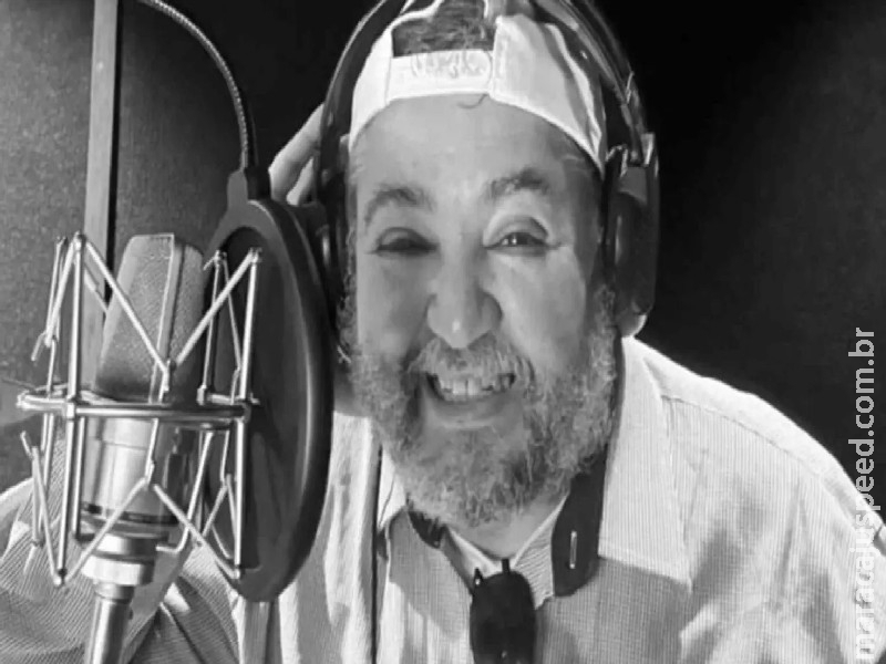 Morre Flávio Back, dublador de Chapolin e Game of Thrones, aos 52 anos Morre Flávio Back, dublador de Chapolin e Game of Thrones, aos 52 anos