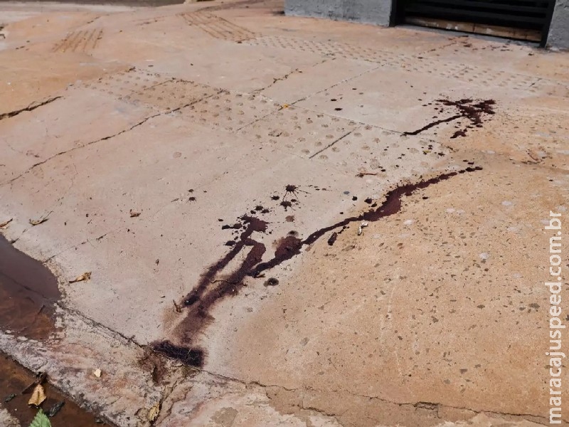 Mulher é esfaqueada várias vezes por marido preso durante fuga em Naviraí