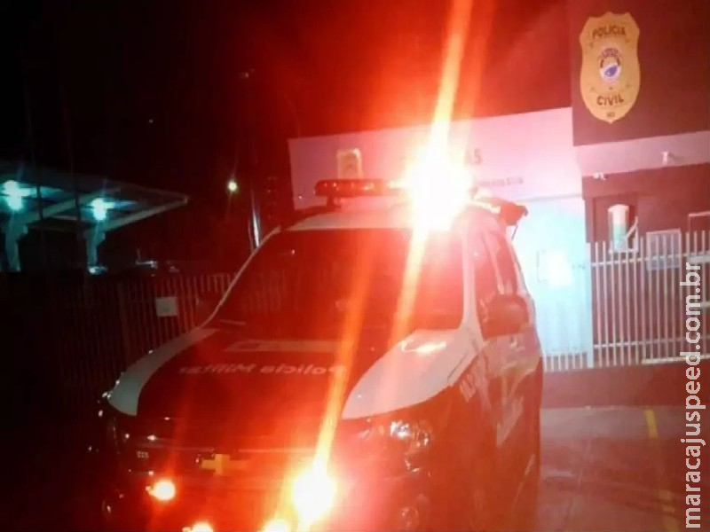 Mulher é presa após esfaquear irmã no pescoço na MS-316 em Costa Rica Mulher é presa após esfaquear irmã no pescoço na MS-316 em Costa Rica