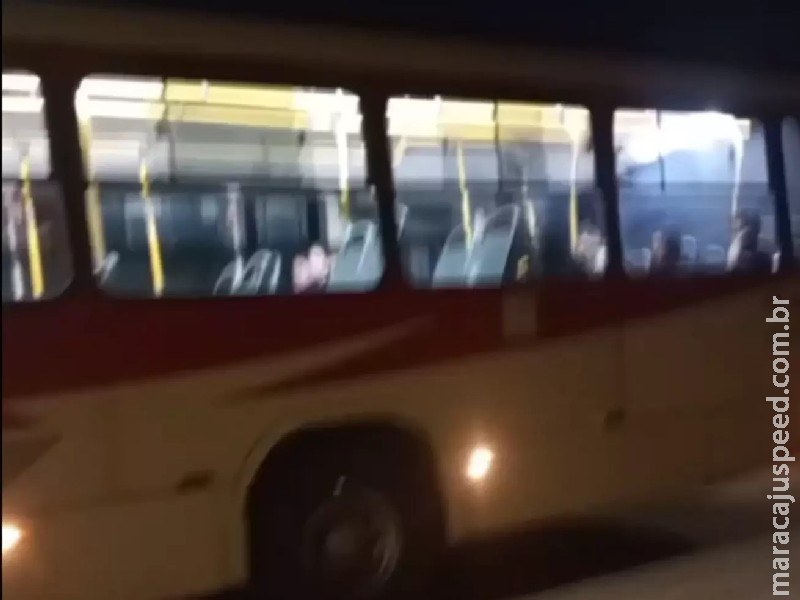 Ônibus do Consórcio Guaicurus estraga no Jardim Carioca Ônibus do Consórcio Guaicurus estraga no Jardim Carioca