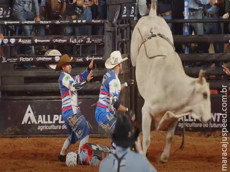 Peão de Sonora é pisoteado por touro de mais de 1 tonelada na 70ª edição do Rodeio de Barretos Peão de Sonora é pisoteado por touro de mais de 1 tonelada na 70ª edição do Rodeio de Barretos